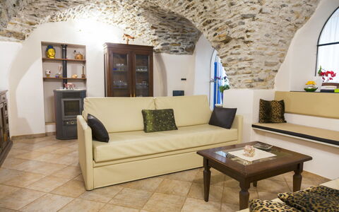 Casa Del Sole - San Bartolomeo Al Mare: Kamer, Eigendom, Interieur Ontwerp, Gebouw, Meubilair, Woonkamer, Plafond, Onroerend Goed, Huis, Architectuur