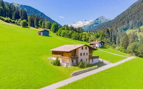 Tschagguns 210: Natuurlijk Landschap, Bergachtig Landvormen, Groen, Natuur, Berg, Bergketen, Bergdorp, Eigendom, Alpen, Huis