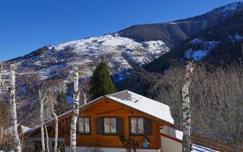 Le Raccard: Sneeuw, Berg, Winter, Bergachtig Landvormen, Lucht, Eigendom, Huis, Bergdorp, Bergketen, Heuvel Station