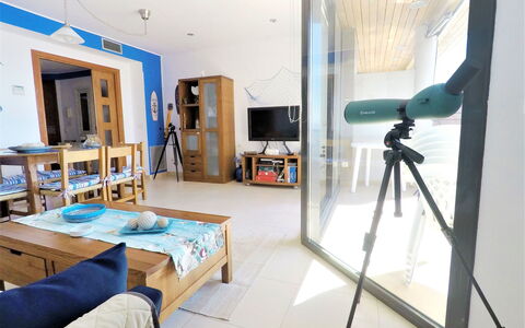 La Platja: Kamer, Interieur Ontwerp, Eigendom, Meubilair, Gebouw, Muur, Verdieping, Huis, Tafel, Plafond