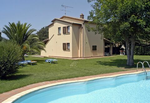 Poderino: Eigendom, Huis, Zwembad, Gebouw, Onroerend Goed, Huis, Villa, Landgoed, Woongebied, Boerderij