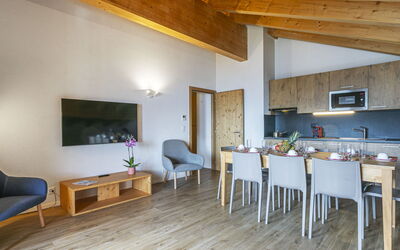 T-Resort la Tzoumaz 4P8 900.3: Meubilair, Tafel, Stoel, Hout, Gebouw, Flooring, Interieur Ontwerp, Verdieping, Bankstel, Woonkamer
