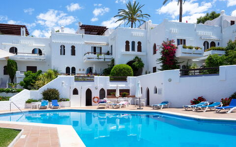 Atalaya Rio Verde: Zwembad, Eigendom, Gebouw, Onroerend Goed, Toevlucht, Huis, Vakantie,  Dorf\, Azure, Huis