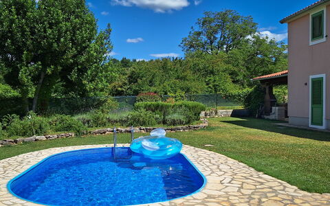 Villa Malini: Blauw, Zwembad, Samengesteld Materiaal, Vrije Tijd, Tuin, Waterpartij, Buitenmeubels, Backyard, Toevlucht, Landscaping