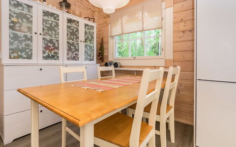 Isoniemi: Hout, Verblijf, Blokhut, Woud, Schuur, Garden Gebouwen, Lariks, Bos, Beits