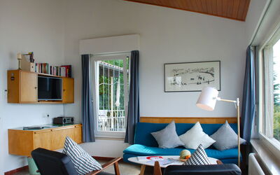Nido di Rondine 525.2: Kamer, Meubilair, Woonkamer, Eigendom, Interieur Ontwerp, Gebouw, Blauw, Turkoois, Huis, Tafel