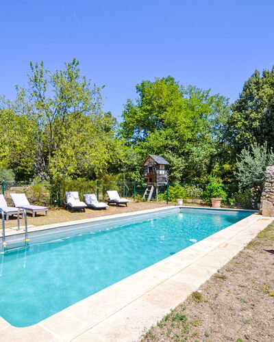 Le Bois D'Amour: Zwembad, Schaduw, Buitenmeubels, Tuin, Toevlucht, Backyard, Landscaping, Landgoed, Eco Hotel, Stoel