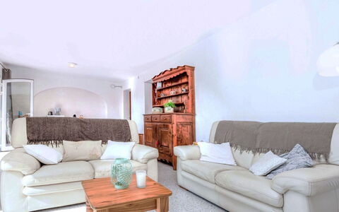La Teulada: Meubilair, Bankstel, Interieur Ontwerp, Hout, Flooring, Kamer, Verdieping, Woonkamer, Huis, Verlichting