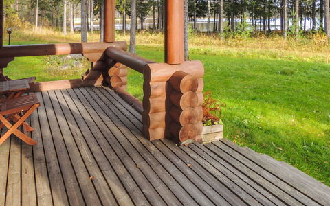 Purnuranta a: Meubilair, Stoel, Buitenmeubels, Tafel, Hout, Buitentafel, Keuken En Eettafel, Schaduw, Tuin, Paraplu