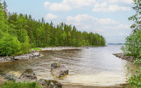 Kainalolahti: Meubilair, Stoel, Buitenmeubels, Tafel, Hout, Buitentafel, Keuken En Eettafel, Schaduw, Tuin, Paraplu