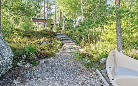 Pielislinna Loma-Koli: Meubilair, Stoel, Buitenmeubels, Tafel, Hout, Buitentafel, Keuken En Eettafel, Schaduw, Tuin, Paraplu