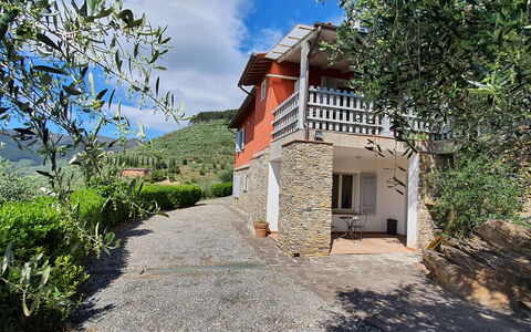 Podere San Martino: Fabriek, Lucht, Wolk, Gebouw, Venster, Boom, Onroerend Goed, Landschap, Verblijf, Facade