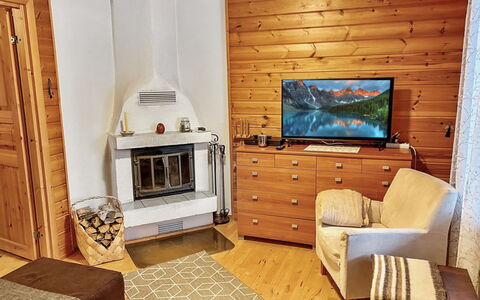 Ruka-Ihtinki 4 a 3: Meubilair, Interieur Ontwerp, Hout, Flooring, Verdieping, Kamer, Plafond, Verlichting, Woonkamer, Huis