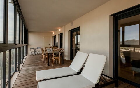Porto Vecchio 123: Eigendom, Kamer, Gebouw, Interieur Ontwerp, Meubilair, Huis, Verdieping, Onroerend Goed, Architectuur, Suite