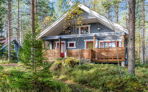 Ulpukka: Meubilair, Stoel, Buitenmeubels, Tafel, Hout, Buitentafel, Keuken En Eettafel, Schaduw, Tuin, Paraplu