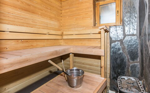 Nuppulanranta 14: Meubilair, Stoel, Buitenmeubels, Tafel, Hout, Buitentafel, Keuken En Eettafel, Schaduw, Tuin, Paraplu