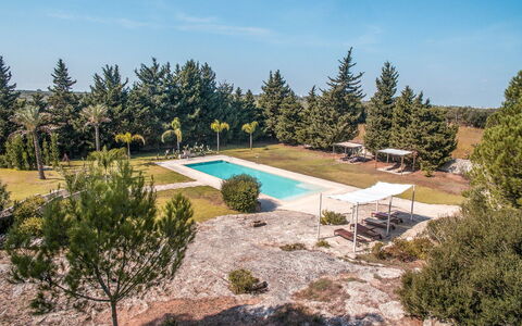 Masseria Lentisco: Eigendom, Onroerend Goed, Landgoed, Huis, Zwembad, Huis, Boom, Landschap, Land Lot, Gebouw