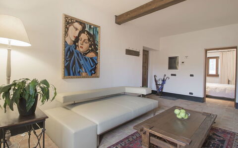 Cantiniere: Kamer, Eigendom, Meubilair, Interieur Ontwerp, Gebouw, Plafond, Huis, Tafel, Woonkamer, Onroerend Goed