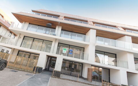 Wanderlust with Garage