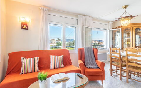 Sol i Canal: Kamer, Eigendom, Woonkamer, Meubilair, Interieur Ontwerp, Gebouw, Onroerend Goed, Suite, Huis, Tafel