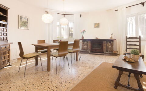 El Dorado Playa - Villa Degas: Kamer, Eigendom, Meubilair, Interieur Ontwerp, Gebouw, Woonkamer, Verdieping, Tafel, Eetkamer, Huis