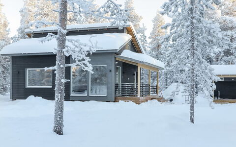 Pallaskieppi: Hout, Siding, Verblijf, Huis, Huis, Plank, Garden Gebouwen, Blokhut, Hardwood, Veranda