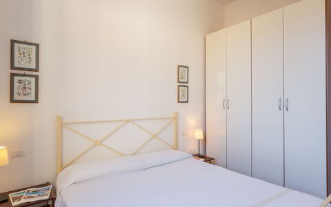 Anita: Slaapkamer, Kamer, Bed, Eigendom, Meubilair, Laken, Bed Frame, Interieur Ontwerp, Matras, Bedding
