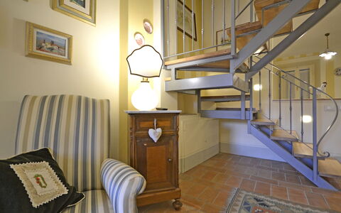 Appartamento Maccari: Kamer, Leuning, Trap, Eigendom, Gebouw, Meubilair, Verdieping, Interieur Ontwerp, Baluster, Onroerend Goed