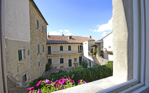 Appartamento Maccari: Eigendom, Gebouw,  Dorf\, Huis, Buurt, Architectuur, Venster, Kamer, Lucht, Vakantie