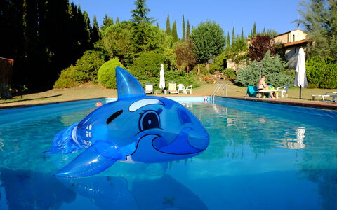 Agriturismo Girasole: Water, Blauw, Zwembad, Majorelle Blue, Vrije Tijd, Spellen, Pret