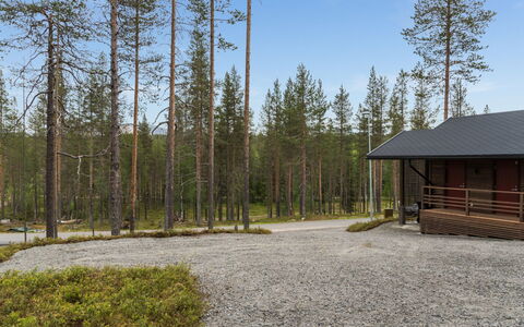 Äkäsmartti B: Meubilair, Stoel, Buitenmeubels, Tafel, Hout, Buitentafel, Keuken En Eettafel, Schaduw, Tuin, Paraplu