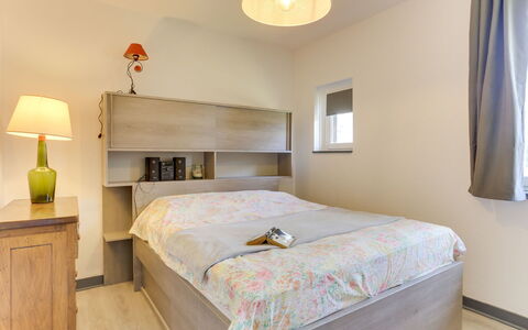 Les Hauts de Deauville: Meubilair, Eigendom, Venster, Comfort, Azure, Hout, Textiel, Verlichting, Interieur Ontwerp