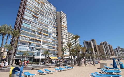 Las Palmeras: Condominium, Gebouw, Architectuur, Grootstedelijk Gebied, Gemengd Gebruik, Eigendom, Vakantie,  Dorf\, Onroerend Goed, Strand