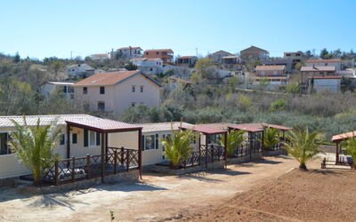 Novigrad (Zadar) 136: Woongebied, Eigendom, Buurt, Huis,  Dorf\, Onroerend Goed, Dorp, Gebouw, Menselijke Nederzetting, Huis