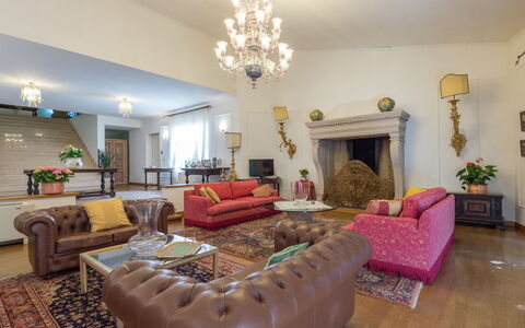 Giulia: Bankstel, Meubilair, Fotolijst, Decoratie, Woonkamer, Interieur Ontwerp, Verdieping, Flooring, Slaapbank, Fabriek