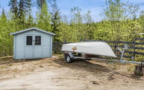 Värikatti: Meubilair, Stoel, Buitenmeubels, Tafel, Hout, Buitentafel, Keuken En Eettafel, Schaduw, Tuin, Paraplu