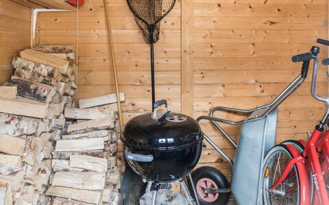 Värikatti: Meubilair, Stoel, Buitenmeubels, Tafel, Hout, Buitentafel, Keuken En Eettafel, Schaduw, Tuin, Paraplu