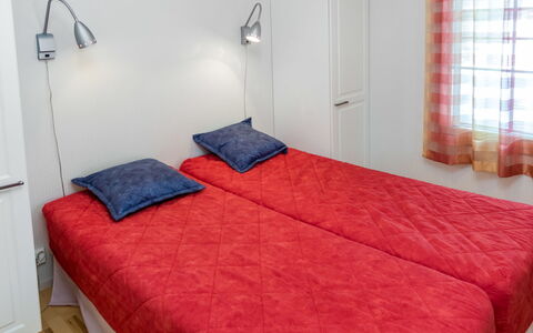 Nelikko a: Interieur Ontwerp, Verdieping, Flooring, Meubilair, Textiel, Kamer, Slaapkamer, Linens, Bed, Huis