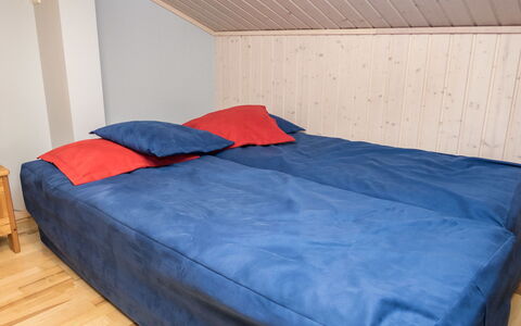 Nelikko B: Hout, Siding, Verblijf, Huis, Huis, Plank, Garden Gebouwen, Blokhut, Hardwood, Veranda
