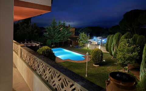 Style: Zwembad, Tuin, Landgoed, Hacienda, Landscaping, Toevlucht, Backyard, Schaduw, Eco Hotel, Binnenplaats