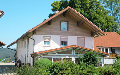 Triendl: Lucht, Gebouw, Fabriek, Venster, Huis, Boom, Land Lot, Hout, Verblijf