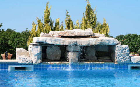 Andrea: Zwembad, Fontein, Waterpartij, Vrije Tijd, Architectuur, Vakantie,  Felsen\, Villa, Badplaats