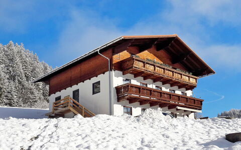 Radstadt 606: Verblijf, Freezing, Sneeuw, Winter, Heuvel Station, Alpen, Glacial Landform, Hut, Balkon, Blokhut