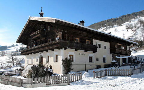 Kaprun 662: Sneeuw, Winter, Eigendom, Berg, Huis, Bergketen, Alpen, Heuvel Station, Gebouw, Architectuur