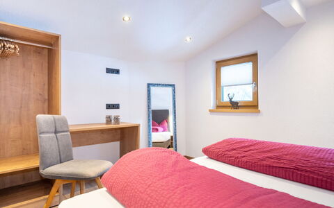Kappl 605: Interieur Ontwerp, Meubilair, Hout, Slaapkamer, Plafond, Bed, Kamer, Verdieping, Flooring, Verlichting