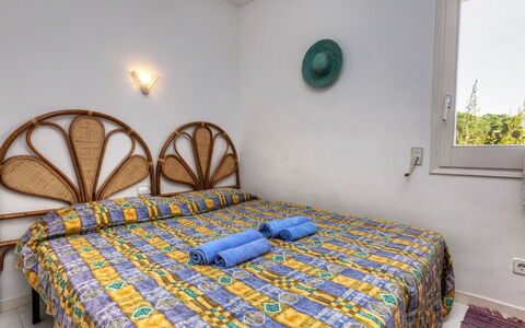 Golf Royal Delta: Slaapkamer, Bed, Kamer, Eigendom, Meubilair, Laken, Bed Frame, Onroerend Goed, Bedding, Muur