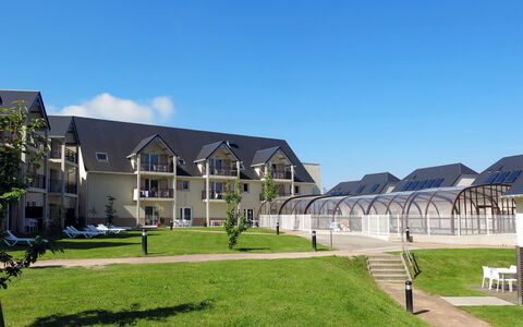 Auberville 601: Eigendom, Onroerend Goed, Land Lot, Huis, Dak, Woongebied, Huis, Gazon, Tuin, Stedelijk Ontwerp