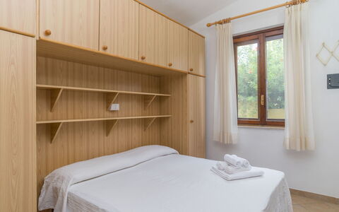 Valle degli Oleandri (Rei185): Eigendom, Meubilair, Venster, Comfort, Cabinetry, Textiel, Hout, Architectuur, Interieur Ontwerp