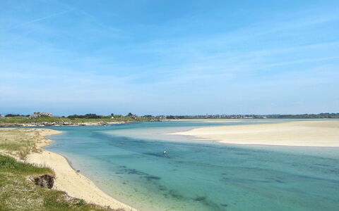 Ti an Naod: Wolk, Water, Lucht, Watervoorraden, Kust En Oceanic Landvormen, Strand, Natuurlijk Landschap, Horizon, Landschap, Boom