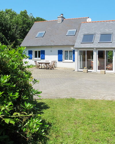 Nature et Mer: Fabriek, Lucht, Gebouw, Eigendom, Venster, Boom, Huis, Natuurlijk Landschap, Land Lot